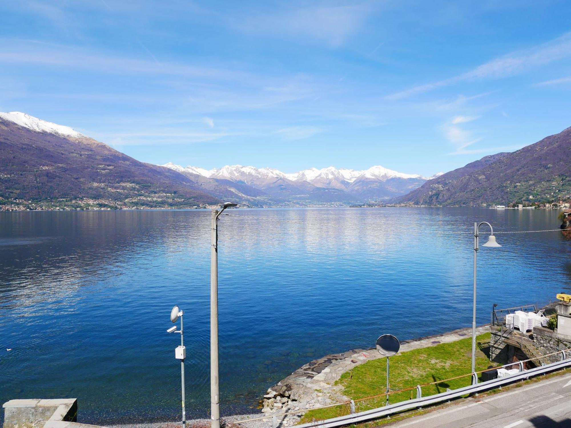 La Riva Appartamento Perledo Exteriör bild