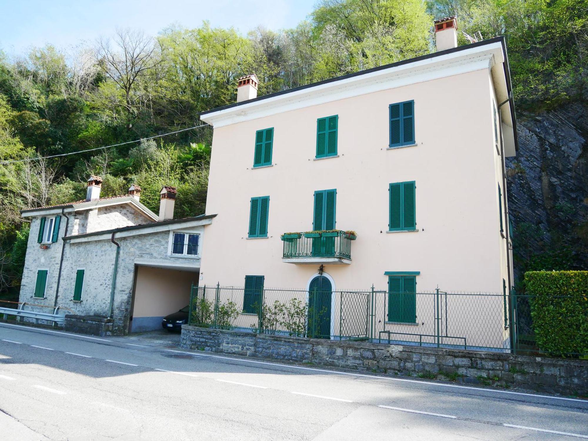 La Riva Appartamento Perledo Exteriör bild